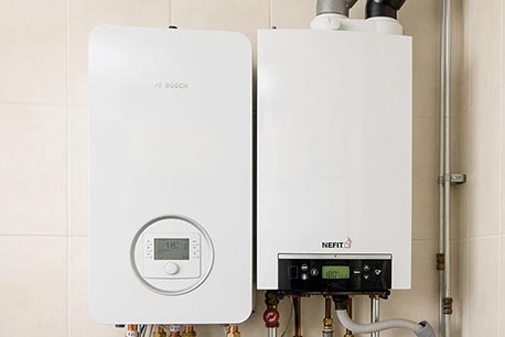 Hybride Warmtepomp Installatie Binnen
